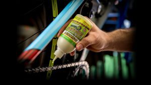 Aceite vs cera para la cadena de tu bici