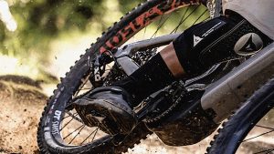 Prueba de rodilleras Dainese Trail Skins Pro