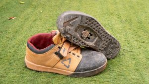 Prueba de zapatillas Leatt 4.0 Clip